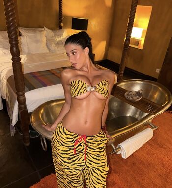 Full leaked Simmisingh private onlyfans photo