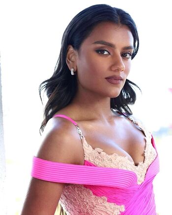 Full leaked Simone ashley private onlyfans photo