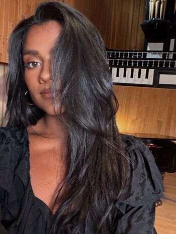 Full leaked Simone ashley private onlyfans photo
