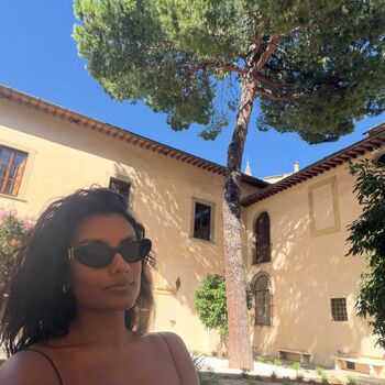 Full leaked Simone ashley private onlyfans photo