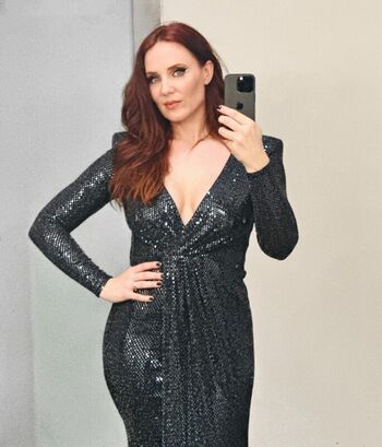 Simone Simons