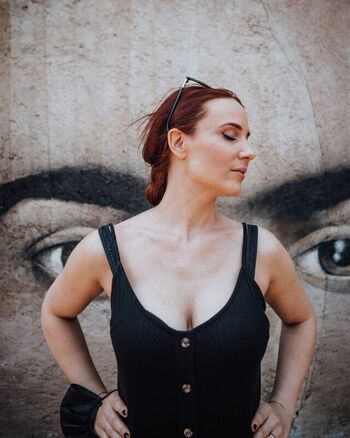 Full leaked Simone simons private onlyfans photo