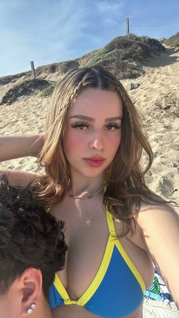 Full leaked Simplyneidaa private onlyfans photo