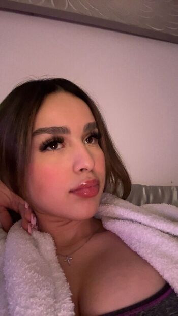 Full leaked Simplyneidaa private onlyfans photo