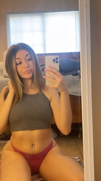 Full leaked Simplyyy briii private onlyfans photo