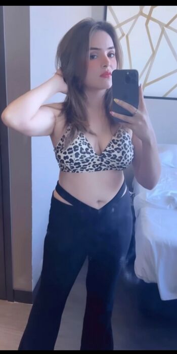 Full leaked Simran dhanwani private onlyfans photo
