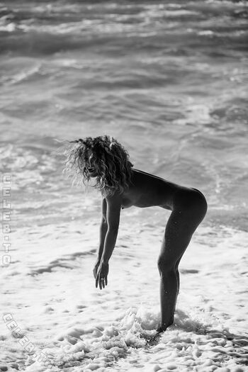 Full leaked Sina luxor private onlyfans photo