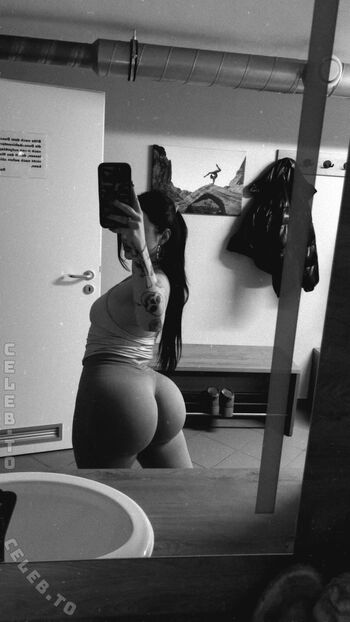 Full leaked Sinarwtz private onlyfans photo