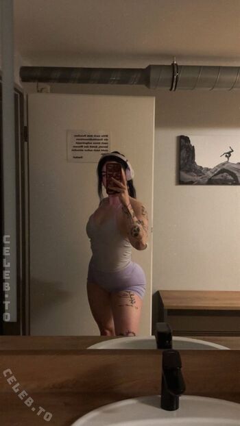 Full leaked Sinarwtz private onlyfans photo