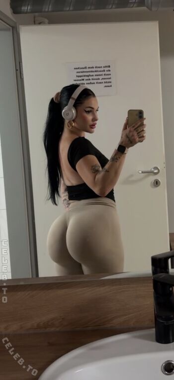 Full leaked Sinarwtz private onlyfans photo