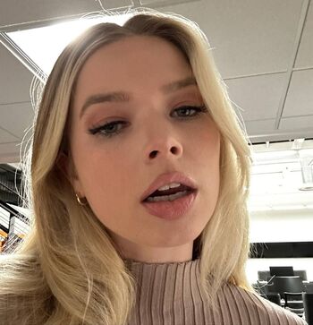 Full leaked Sinawynne page private onlyfans photo