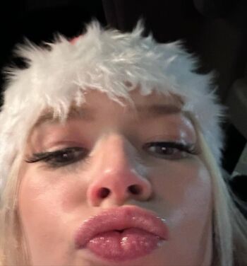 Full leaked Sinawynne private onlyfans photo