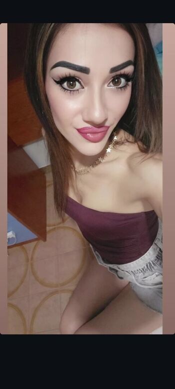 Full leaked Siriasuncolor private onlyfans photo