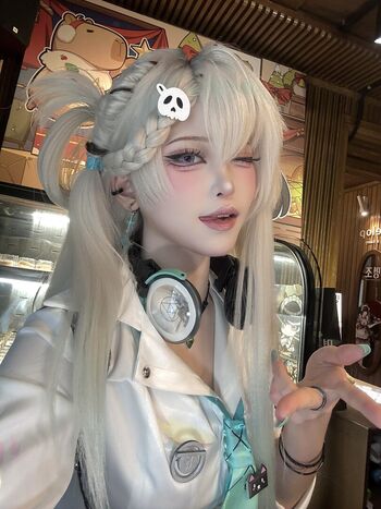 Full leaked Siru page private onlyfans photo