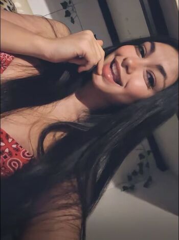 Full leaked Siryaa private onlyfans photo