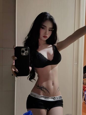 Full leaked Sizashii private onlyfans photo