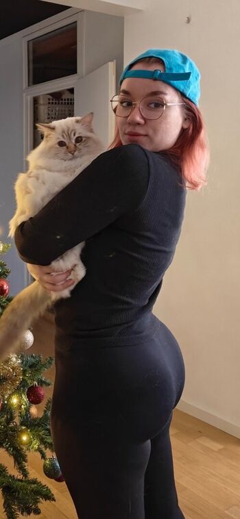 Full leaked Skaunotar private onlyfans photo