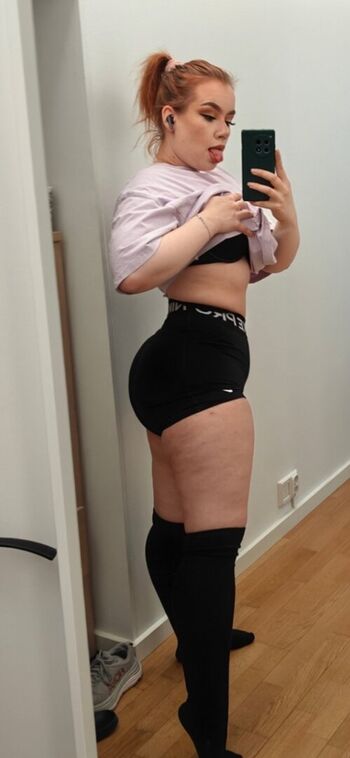 Full leaked Skaunotar private onlyfans photo
