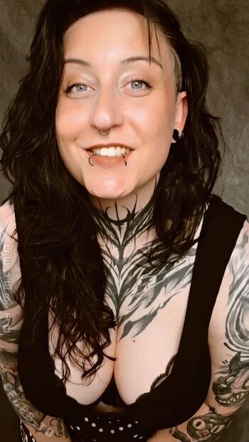 Full leaked Skelli private onlyfans photo