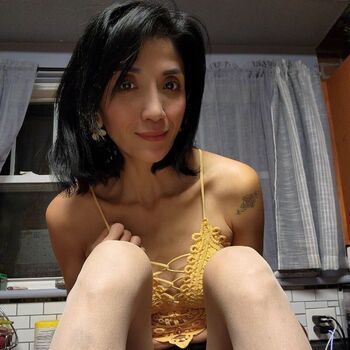 Full leaked Skinnychinamilf private onlyfans photo