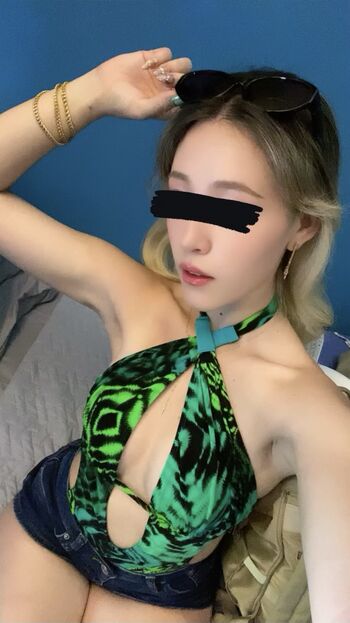 Full leaked Skwid page private onlyfans photo