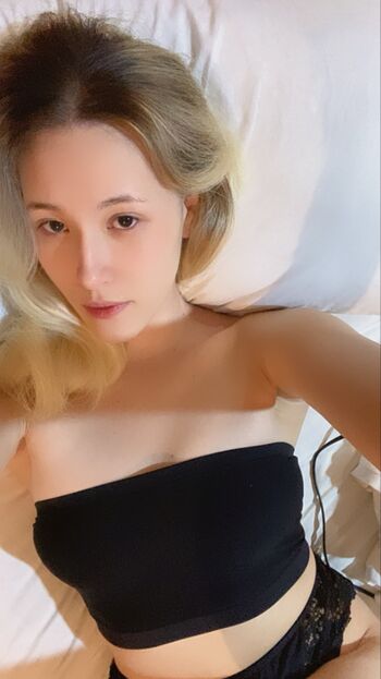 Full leaked Skwid page private onlyfans photo