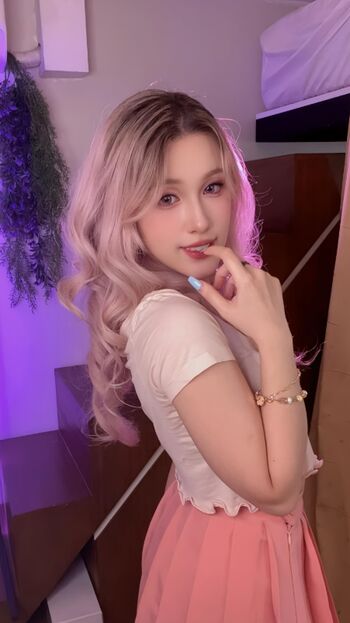 Full leaked Skwid page private onlyfans photo