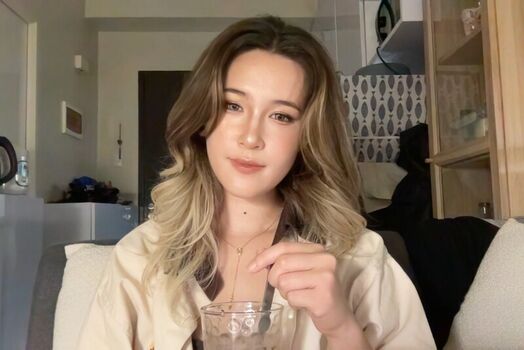 Full leaked Skwid private onlyfans photo