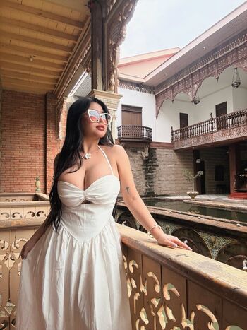 sky.tina.official2