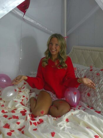 Full leaked Skylaspamyy alainza page private onlyfans photo