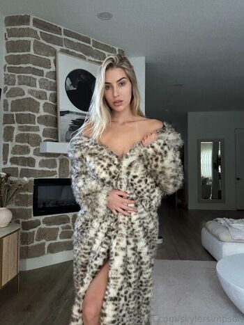 Full leaked Skylersimpsonn private onlyfans photo