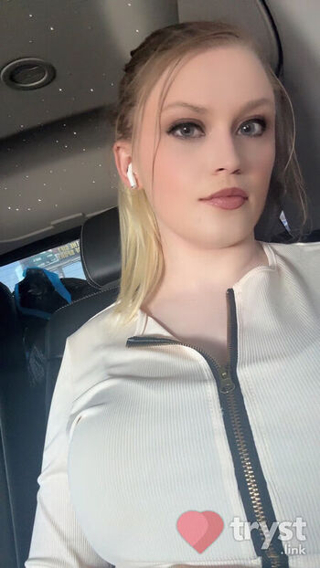Full leaked Skymarie private onlyfans photo