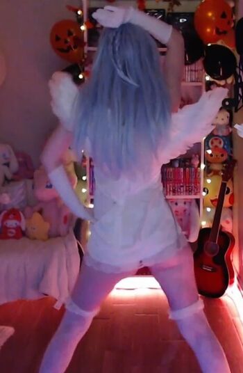 Full leaked Skymi chan private onlyfans photo