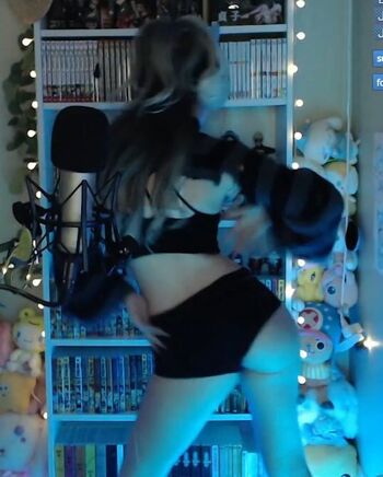 Full leaked Skymi chan page private onlyfans photo