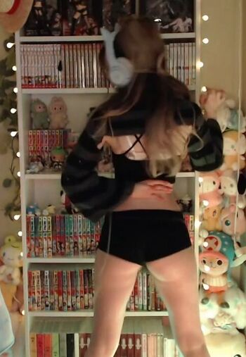 Full leaked Skymi chan page private onlyfans photo