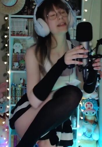 Full leaked Skymi chan page private onlyfans photo