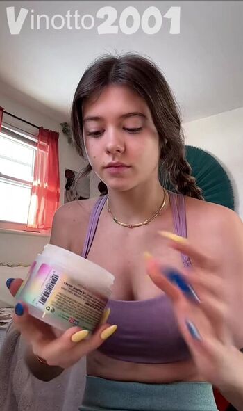 Full leaked Skyskysofly private onlyfans photo