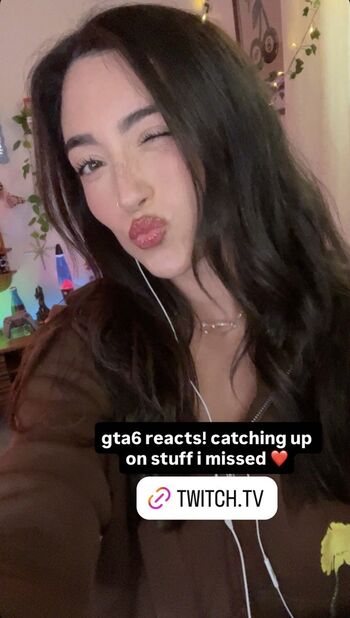Full leaked Skyytea private onlyfans photo