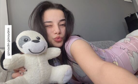 Full leaked Slayingrozze private onlyfans photo