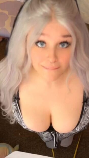 Full leaked Slee bunn private onlyfans photo