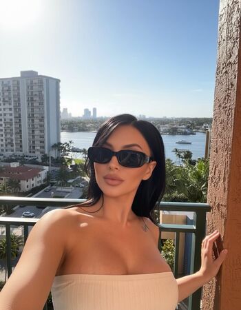 Full leaked Sleeepyzo private onlyfans photo