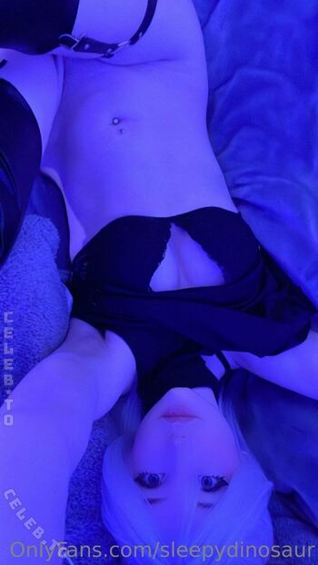 Full leaked Sleepydinosaur  page private onlyfans photo