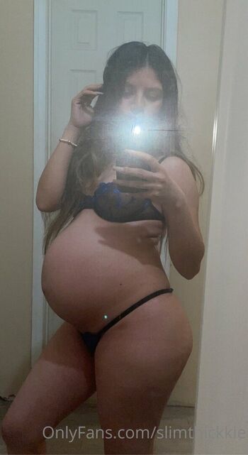 Full leaked Slimthickkie private onlyfans photo