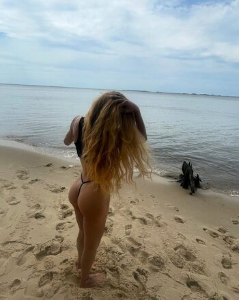 Full leaked Sllim private onlyfans photo