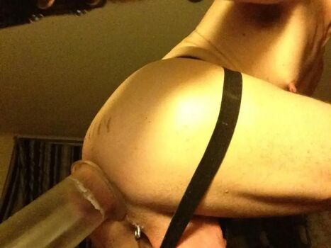 Full leaked Slutmeat private onlyfans photo