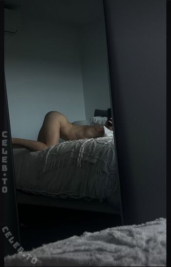 Full leaked Smallvanillagirl private onlyfans photo