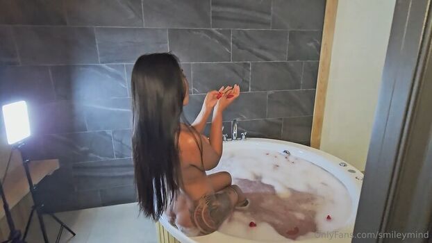 Full leaked Smiley mind private onlyfans photo
