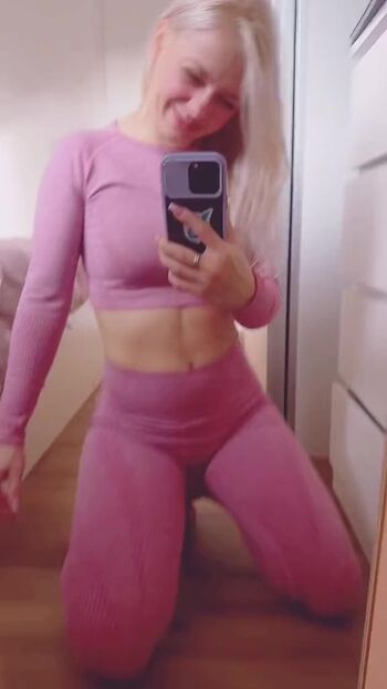 Full leaked Smileydani page private onlyfans photo