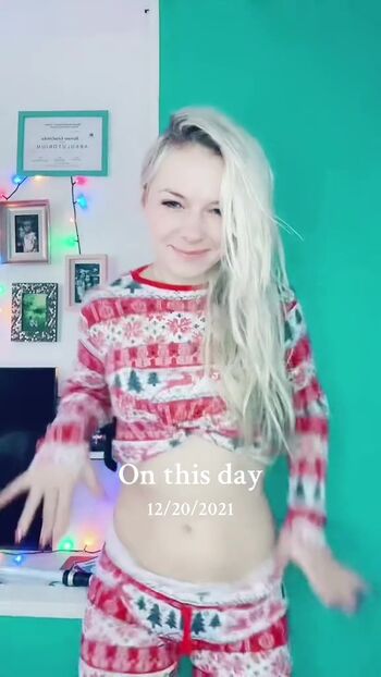 Full leaked Smileydani page private onlyfans photo