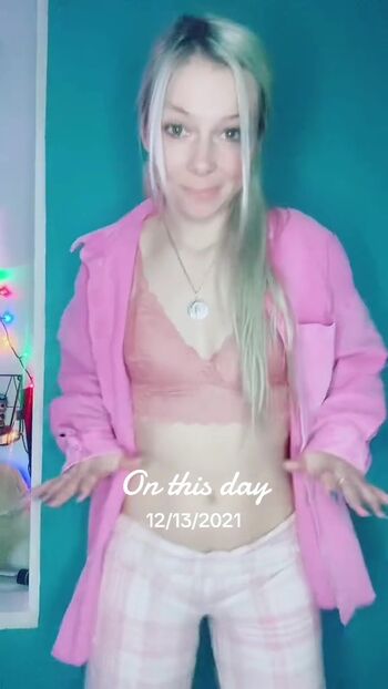 Full leaked Smileydani page private onlyfans photo